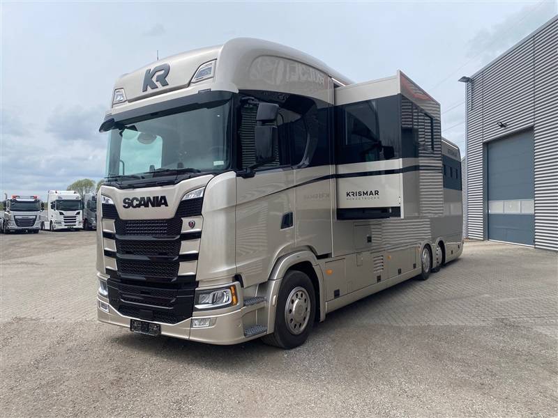 Zware paardenvrachtwagen (groot rijbewijs) Scania krismar 2023 Tweedehands