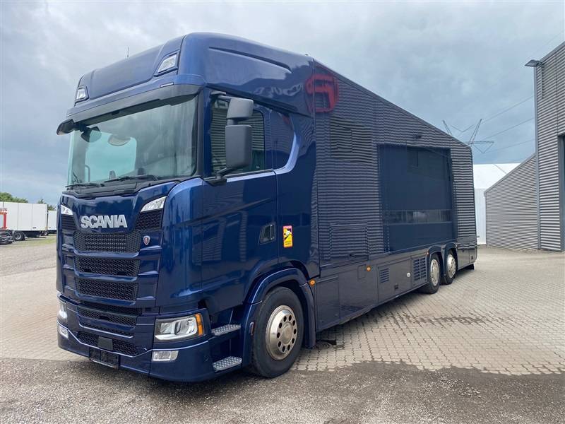 Zware paardenvrachtwagen (groot rijbewijs) Scania STX 2023 Tweedehands
