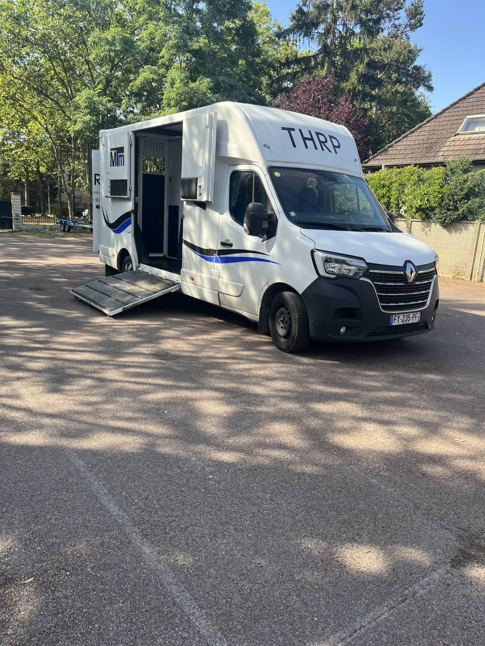 Paardentrailers Renault master renault mtm 2 Paarden 2021 Tweedehands