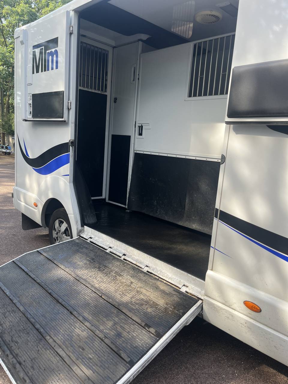 Paardentrailers Renault master renault mtm 2 Paarden 2021 Tweedehands