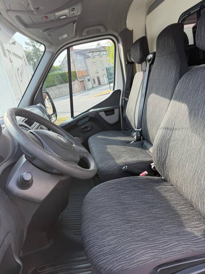 Kleine paardenvrachtwagen (B rijbewijs) ACR Renault Master 2013 Tweedehands