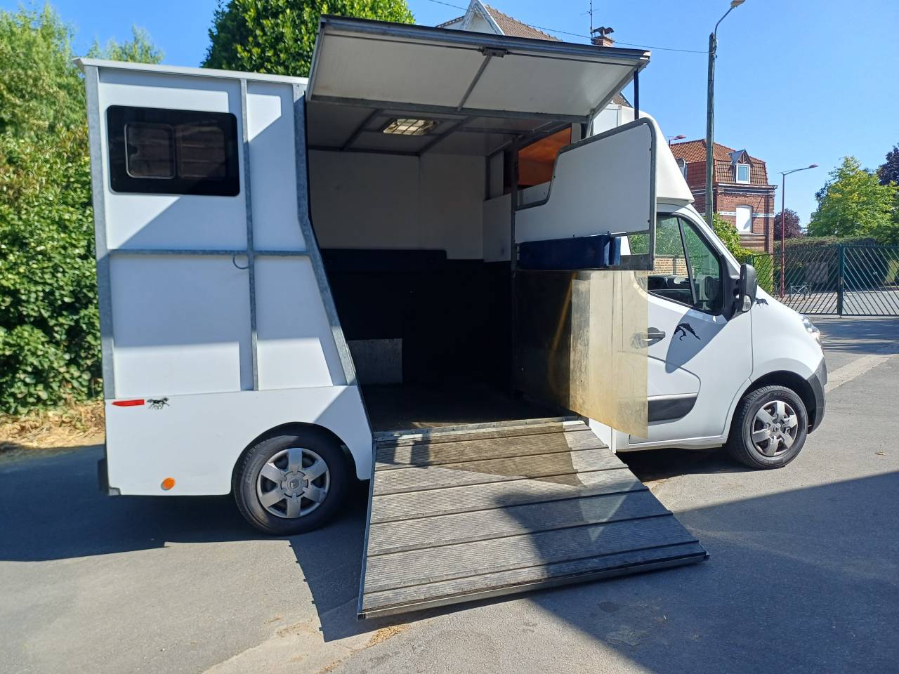 Kleine paardenvrachtwagen (B rijbewijs) Renault Master 2013 Tweedehands