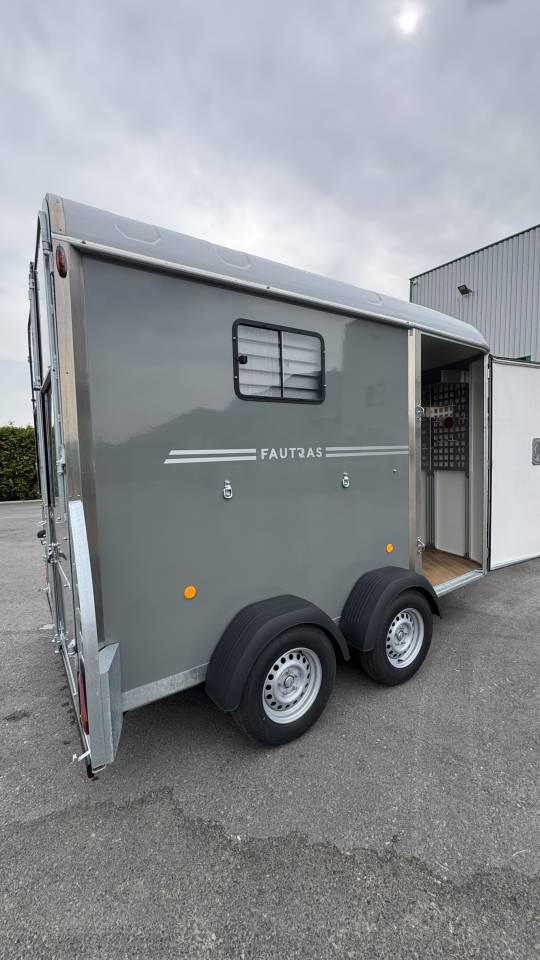 Paardentrailers Fautras OBLIC X2 2 Paarden 2025 Tweedehands