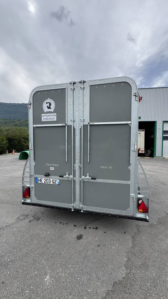 Paardentrailers Fautras OBLIC X2 2 Paarden 2025 Tweedehands