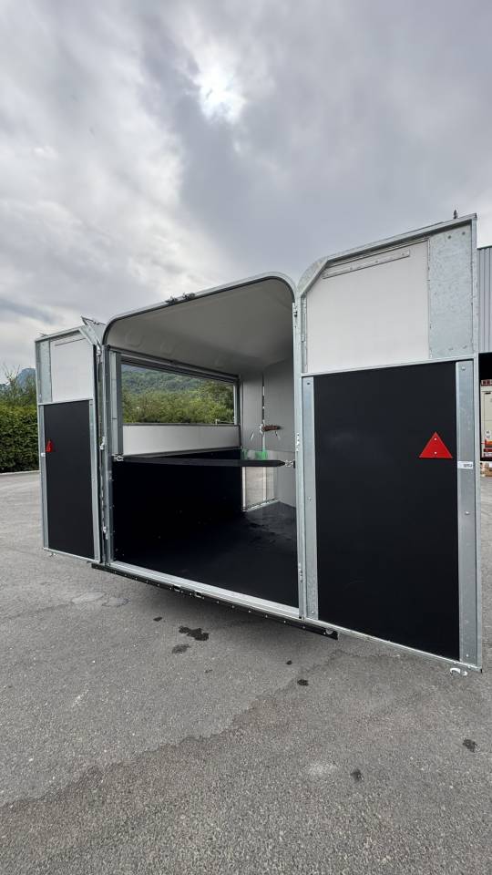 Paardentrailers Fautras OBLIC X2 2 Paarden 2025 Tweedehands