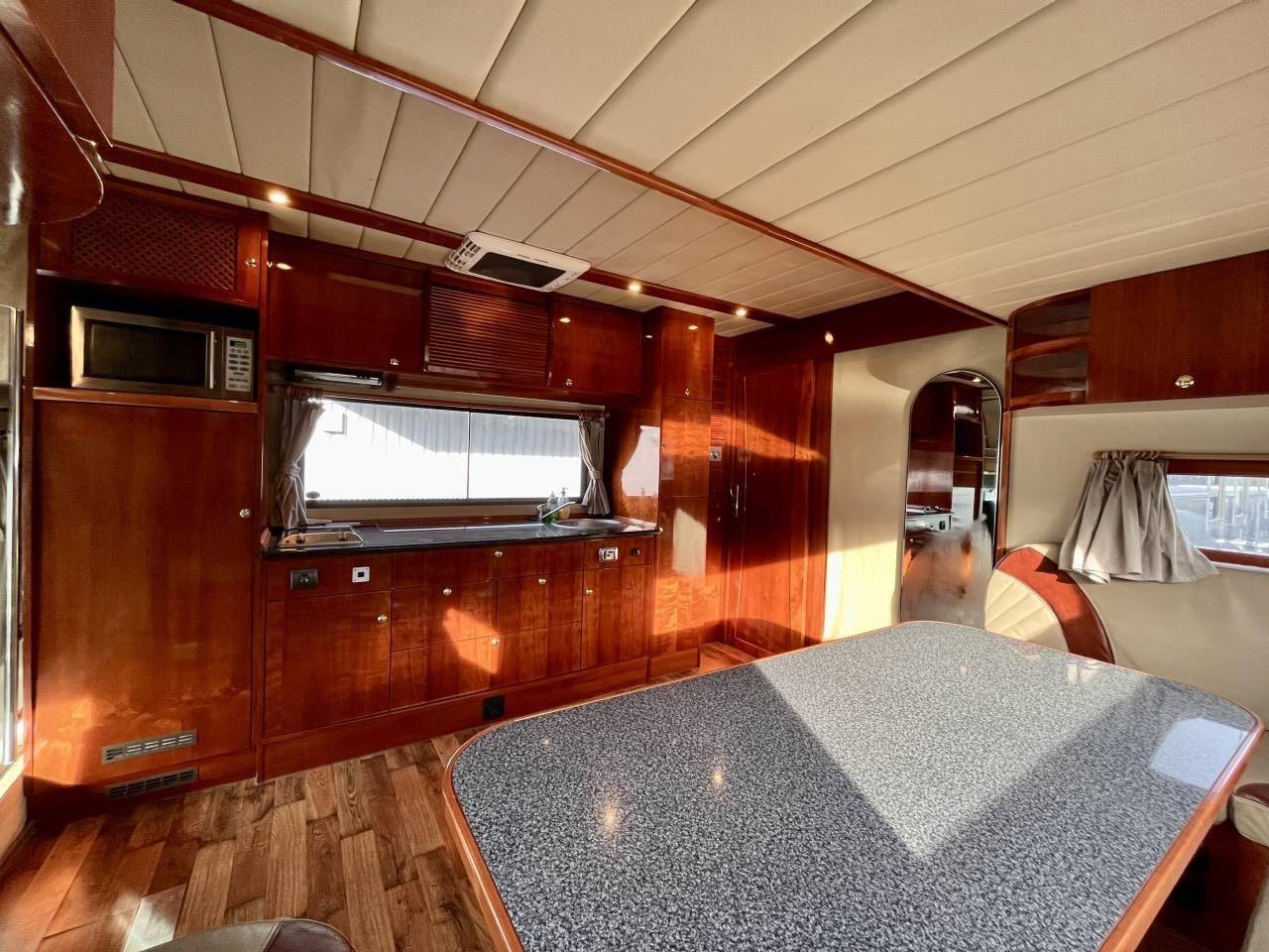 Zware paardenvrachtwagen (groot rijbewijs) Mercedes Mercedes Actros JK 2008 Tweedehands