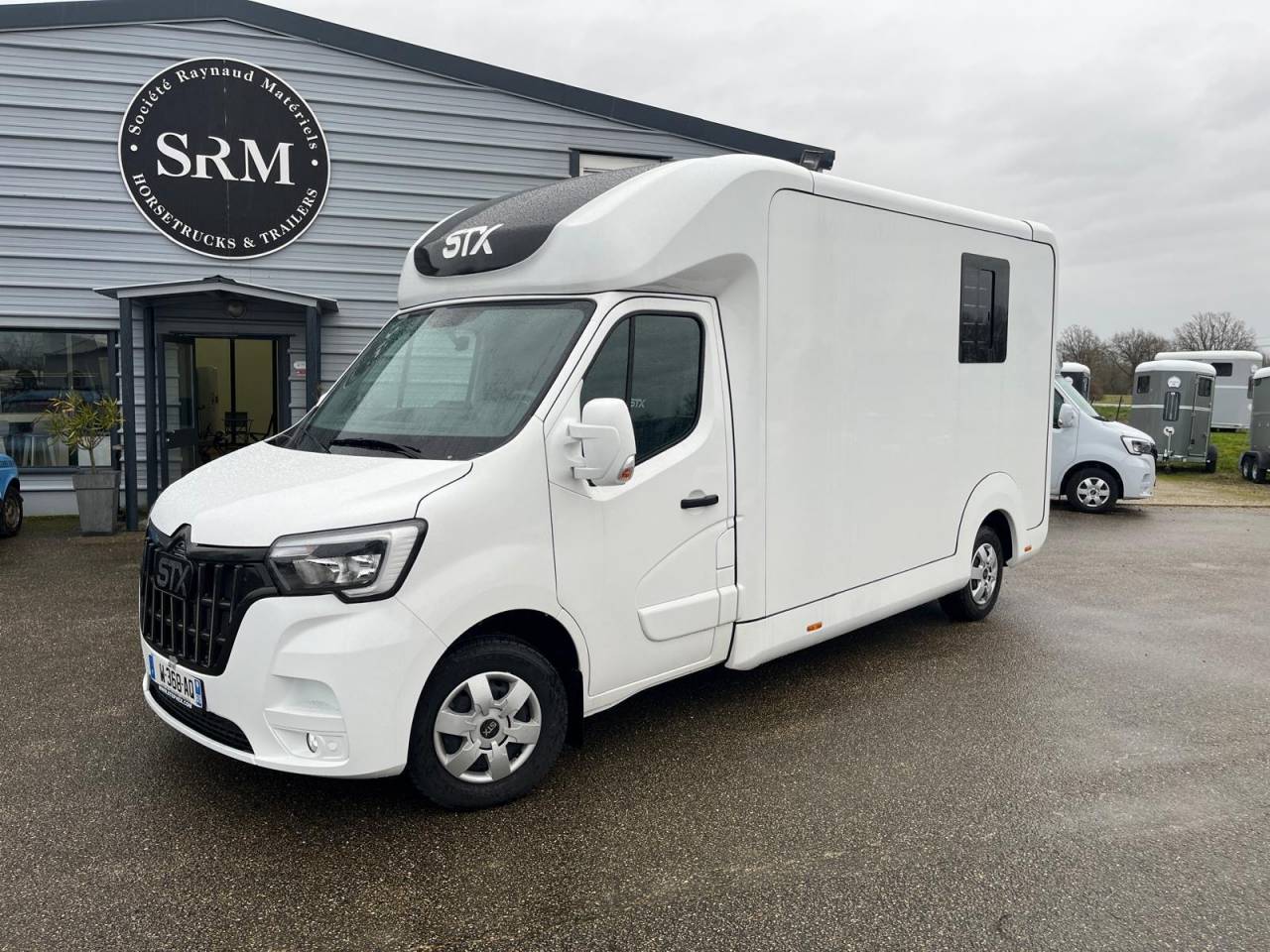 Kleine paardenvrachtwagen (B rijbewijs) STX  2024 Tweedehands