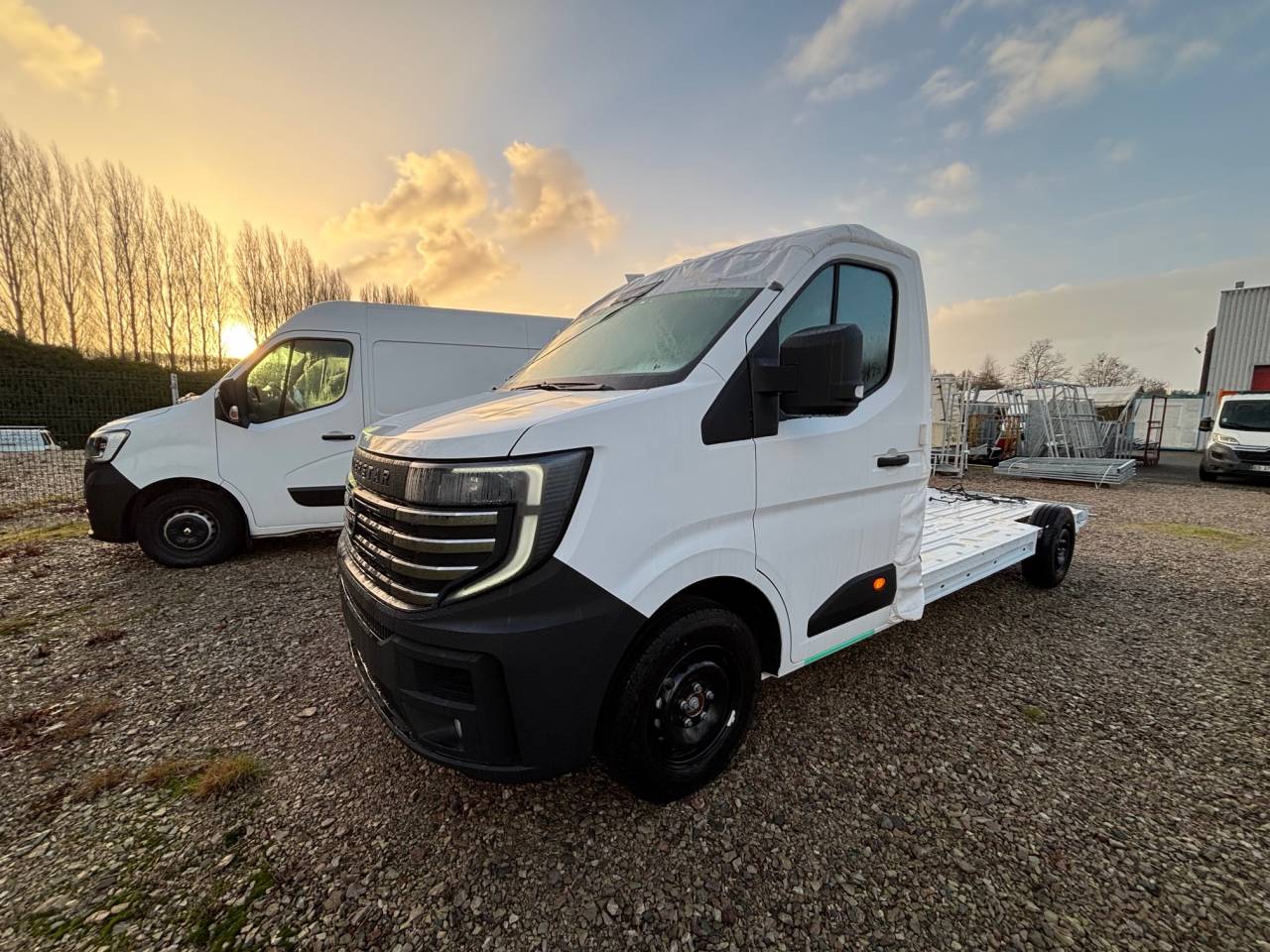 Kleine paardenvrachtwagen (B rijbewijs) AP Petit Nissan Interstar L2 2026 Nieuw