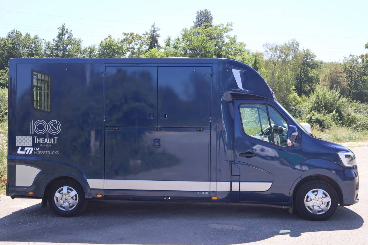 Kleine paardenvrachtwagen (B rijbewijs) Theault THEAULT MASTER 2024 Tweedehands