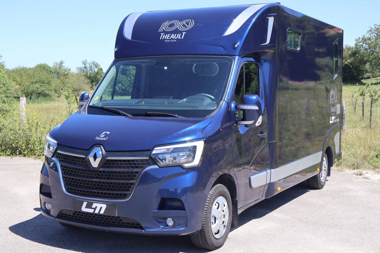 Kleine paardenvrachtwagen (B rijbewijs) Theault THEAULT MASTER 2024 Tweedehands