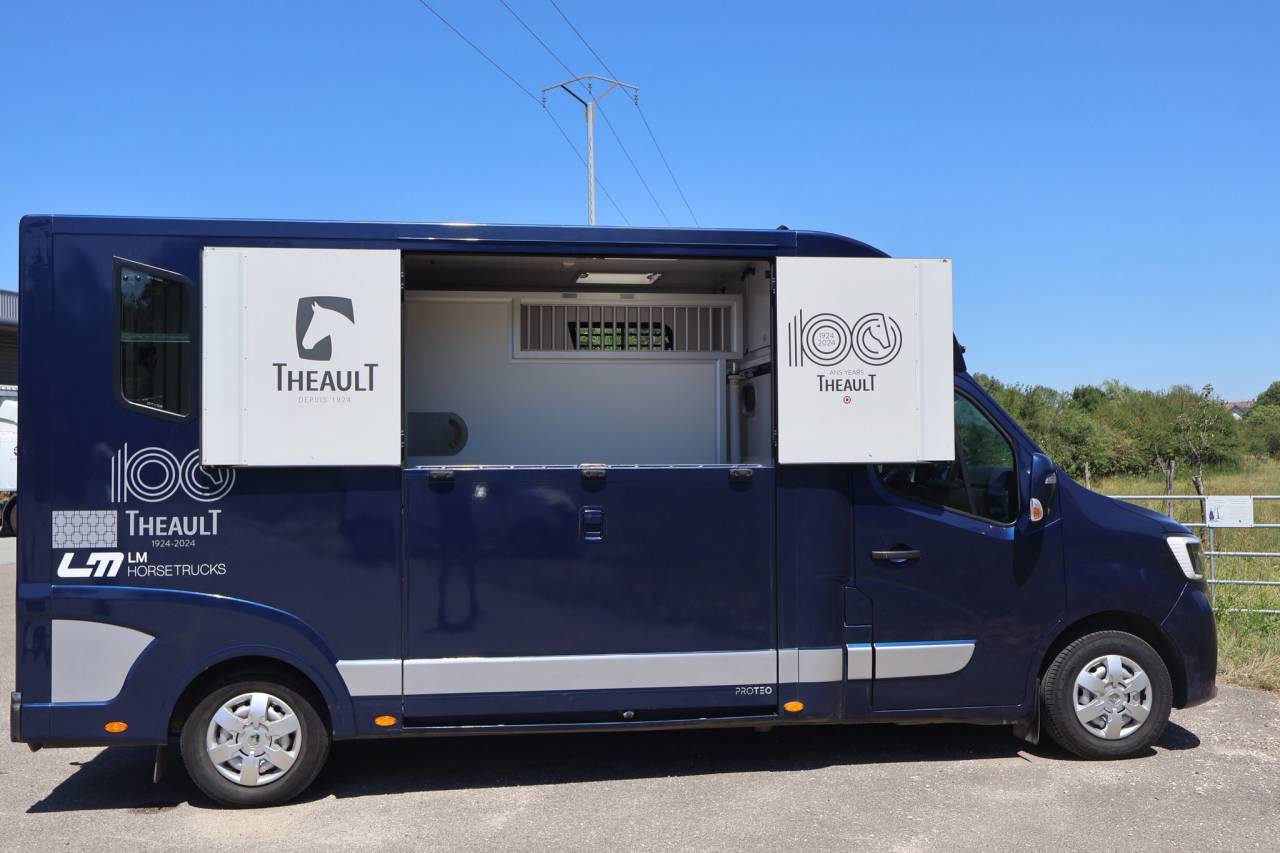 Kleine paardenvrachtwagen (B rijbewijs) Theault THEAULT MASTER 2024 Tweedehands