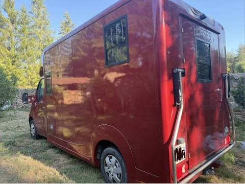 Kleine paardenvrachtwagen (B rijbewijs) Renault Renault Master DCI 150 STX mod&egrave;le Stalle 2015 Tweedehands
