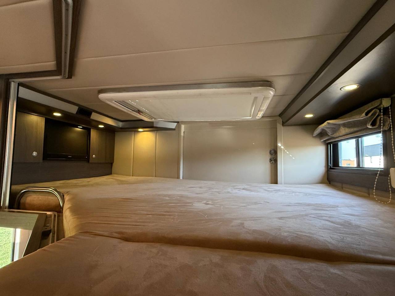 Zware paardenvrachtwagen (groot rijbewijs) STX STX 6 CHEVAUX  2011 Tweedehands
