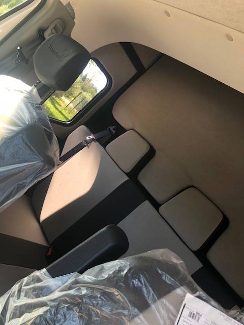 Kleine paardenvrachtwagen (B rijbewijs) Trans Box Svelto 5 2023 Tweedehands