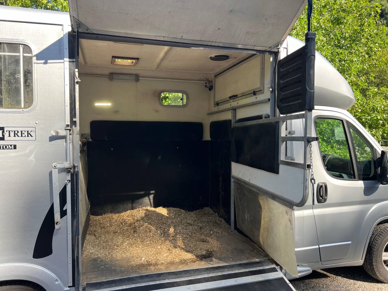 Kleine paardenvrachtwagen (B rijbewijs) Equi-Trek Atom 2018 Tweedehands