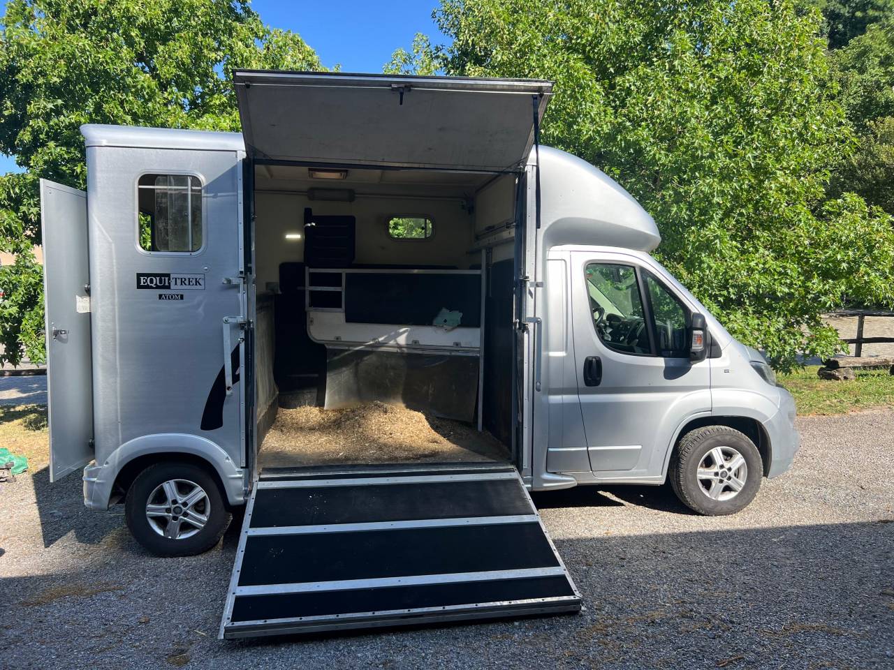 Kleine paardenvrachtwagen (B rijbewijs) Equi-Trek Atom 2018 Tweedehands