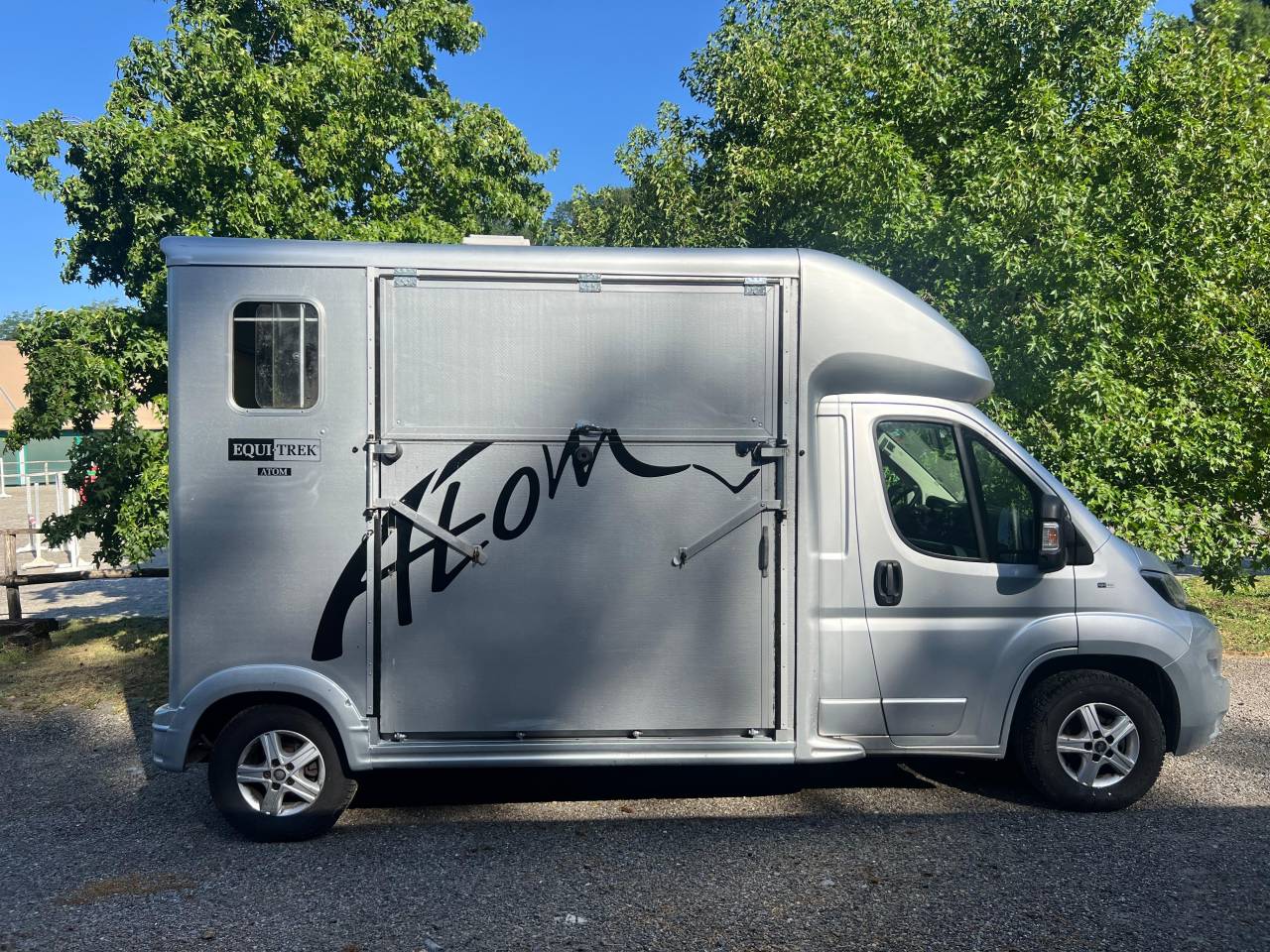 Kleine paardenvrachtwagen (B rijbewijs) Equi-Trek Atom 2018 Tweedehands