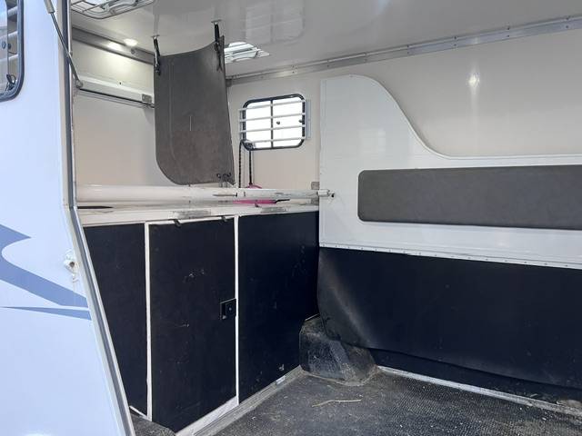 Kleine paardenvrachtwagen (B rijbewijs) Opel OPEL MOVANO RUCEL 2011 Tweedehands