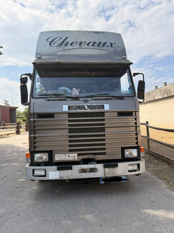 Zware paardenvrachtwagen (groot rijbewijs) Scania S&eacute;rie 3 113 M 1991 Tweedehands