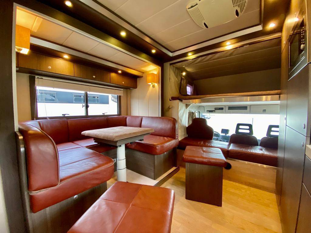 Zware paardenvrachtwagen (groot rijbewijs) Iveco IVECO EUROCARGO 160E28 STX POP OUT 2010 Tweedehands