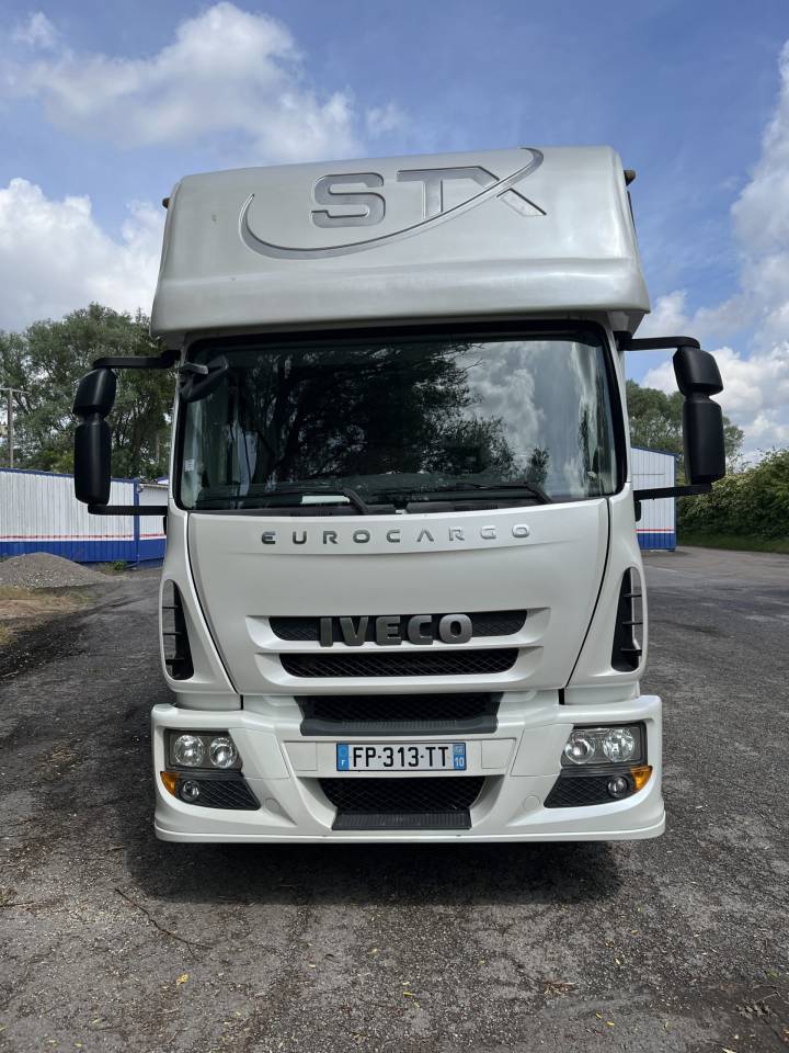 Zware paardenvrachtwagen (groot rijbewijs) Iveco IVECO EUROCARGO 160E28 STX POP OUT 2010 Tweedehands