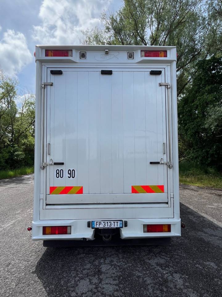 Zware paardenvrachtwagen (groot rijbewijs) Iveco IVECO EUROCARGO 160E28 STX POP OUT 2010 Tweedehands