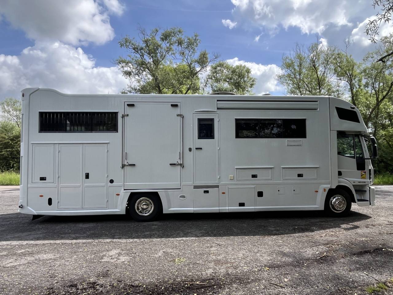 Zware paardenvrachtwagen (groot rijbewijs) Iveco IVECO EUROCARGO 160E28 STX POP OUT 2010 Tweedehands