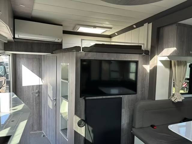 Zware paardenvrachtwagen (groot rijbewijs) Man MAN TGM 15.290 ANKA POP OUT 2025 Tweedehands