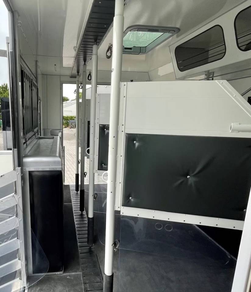 Zware paardenvrachtwagen (groot rijbewijs) Man MAN TGM 15.290 ANKA POP OUT 2025 Tweedehands