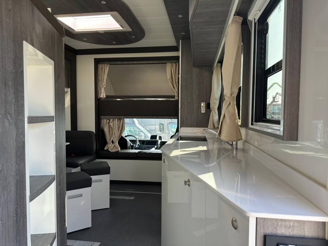 Zware paardenvrachtwagen (groot rijbewijs) Man MAN TGM 15.290 ANKA POP OUT 2025 Tweedehands
