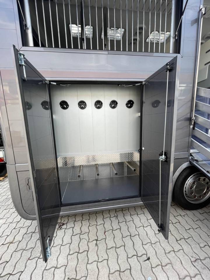 Zware paardenvrachtwagen (groot rijbewijs) Scania SCANIA P360 DICKENHERR POP OUT 2014 Tweedehands