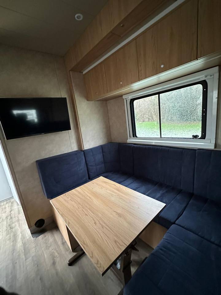 Zware paardenvrachtwagen (groot rijbewijs) Mercedes MERCEDES-BENZ ATEGO 1529 JL INTERNATIONAL 7 2008 Tweedehands