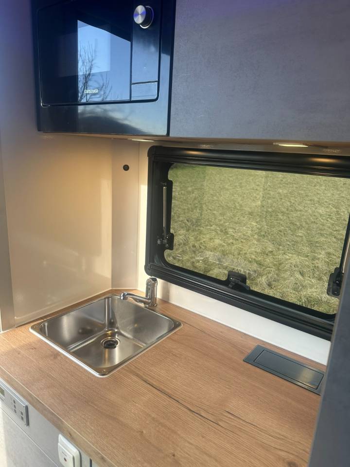 Zware paardenvrachtwagen (groot rijbewijs) Iveco IVECO DAILY 50.210 MSG STABLEHOPPER XXL PLUS 2026 Nieuw