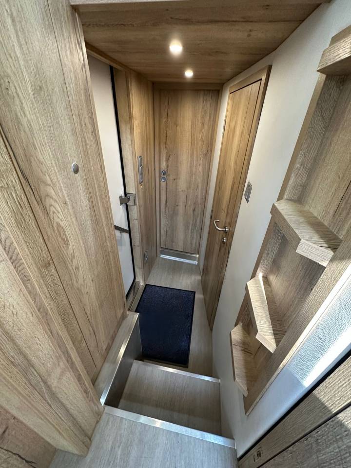 Zware paardenvrachtwagen (groot rijbewijs) HTI SCANIA S450 HTI PROFESSIONAL DOUBLE POP OUT & POP  2026 Nieuw