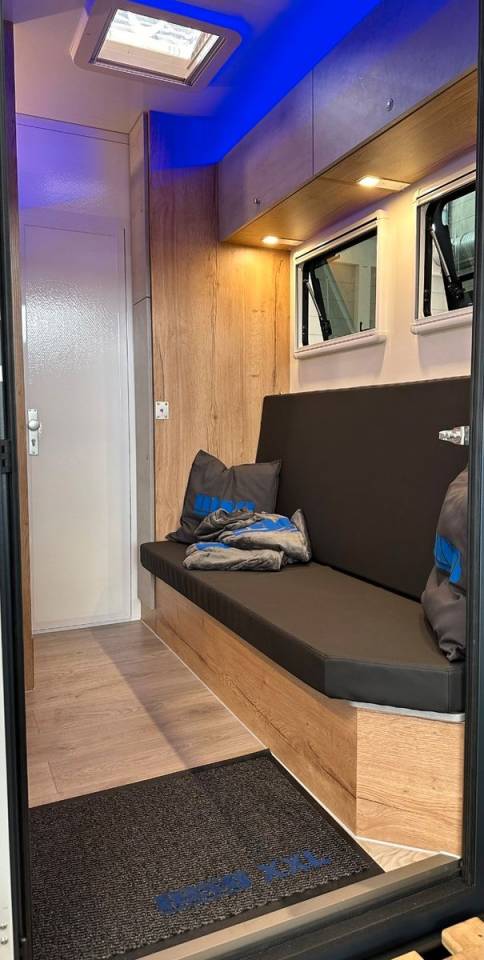 Zware paardenvrachtwagen (groot rijbewijs) Iveco IVECO DAILY 50.210 MSG STABLEHOPPER XXL PLUS 2026 Nieuw