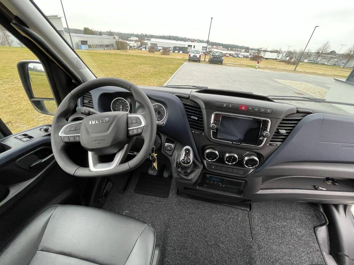 Zware paardenvrachtwagen (groot rijbewijs) Iveco IVECO DAILY 50.210 MSG STABLEHOPPER XXL PLUS 2026 Nieuw