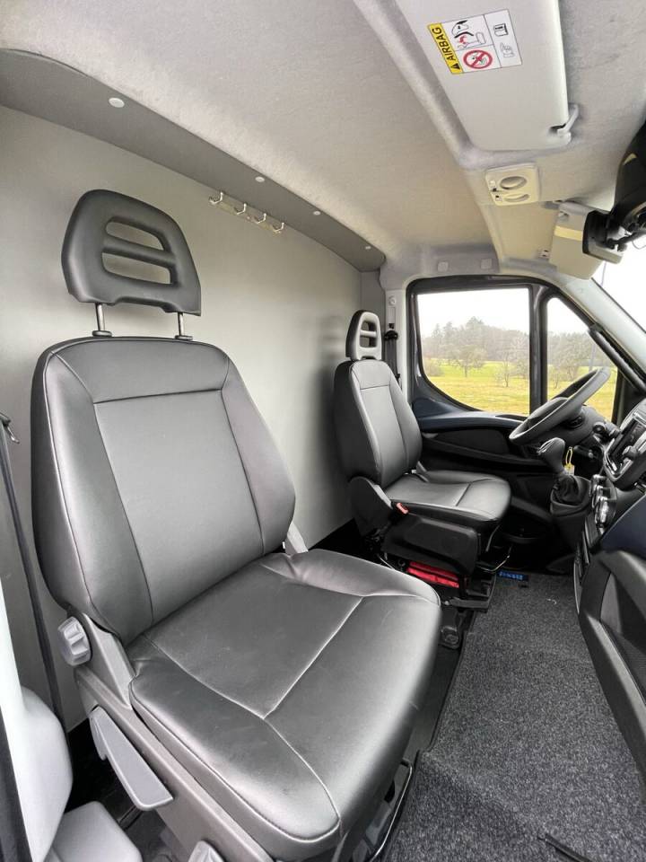 Zware paardenvrachtwagen (groot rijbewijs) Iveco IVECO DAILY 50.210 MSG STABLEHOPPER XXL PLUS 2026 Nieuw