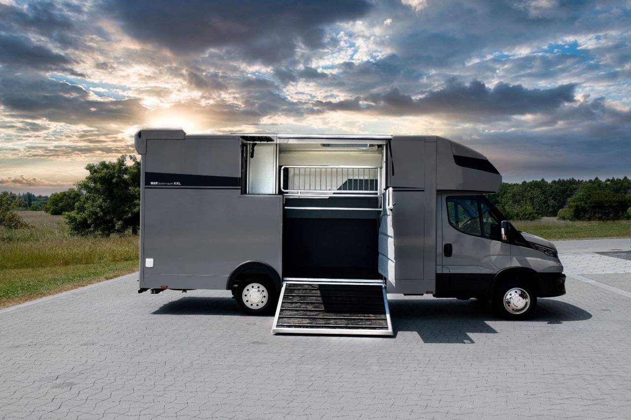 Zware paardenvrachtwagen (groot rijbewijs) Iveco IVECO DAILY 50.210 MSG STABLEHOPPER XXL 2026 Nieuw