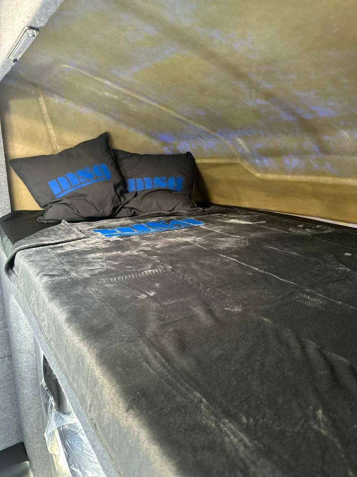 Zware paardenvrachtwagen (groot rijbewijs) Iveco IVECO DAILY 50.210 MSG STABLEHOPPER XXL 2026 Nieuw