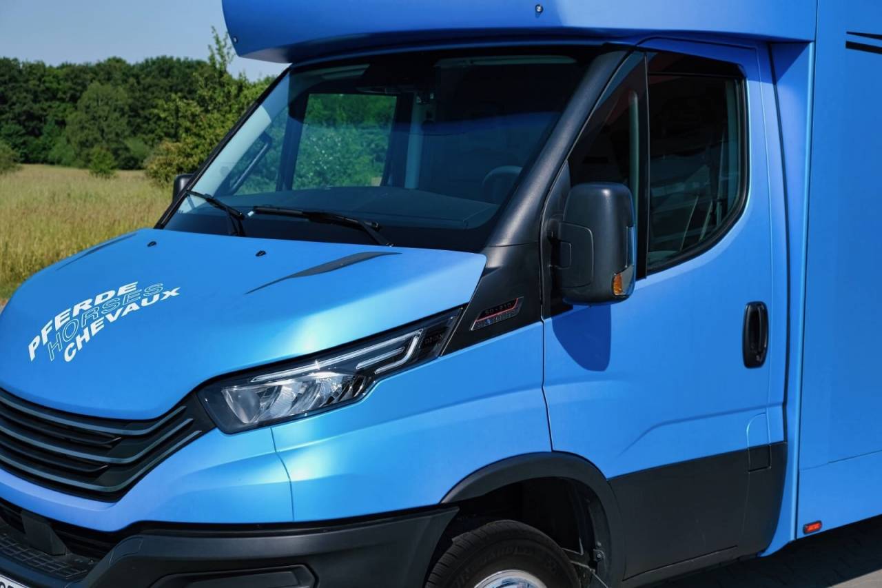 Zware paardenvrachtwagen (groot rijbewijs) Iveco IVECO DAILY 50.210 MSG STABLEHOPPER XXL 2026 Nieuw