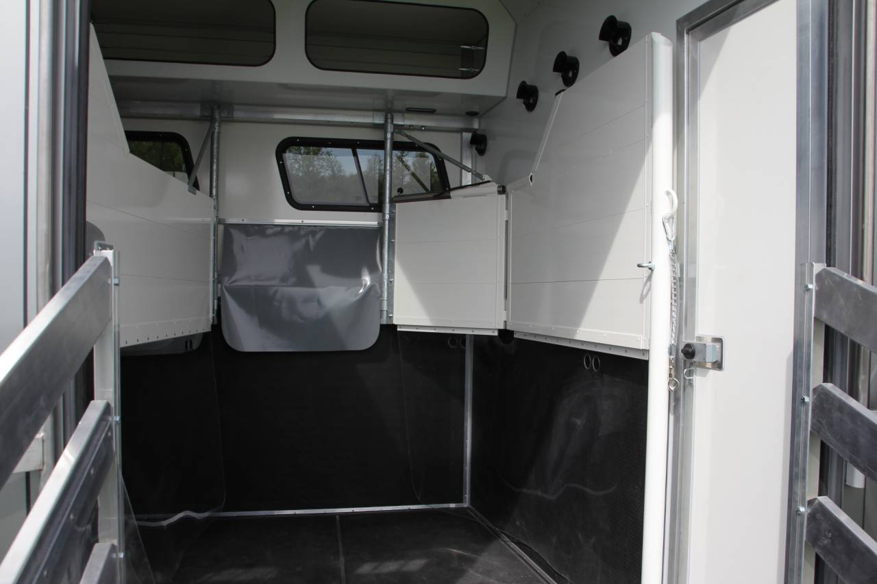 Zware paardenvrachtwagen (groot rijbewijs) Iveco IVECO DAILY 70C21 WMS POP OUT 2026 Nieuw