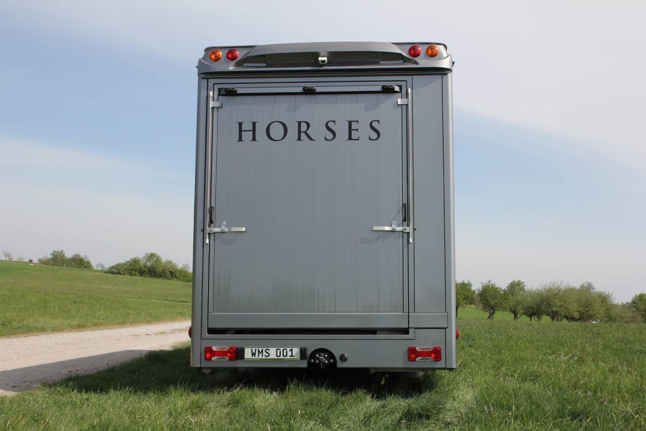 Zware paardenvrachtwagen (groot rijbewijs) Iveco IVECO DAILY 70C21 WMS POP OUT 2026 Nieuw