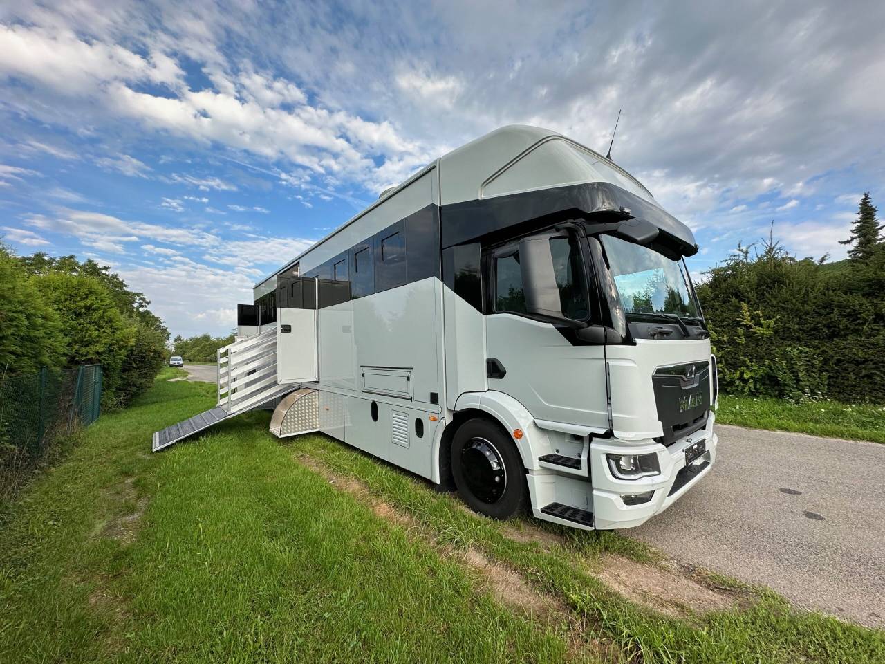Zware paardenvrachtwagen (groot rijbewijs) Man MAN TGM 18.320 ANKA POP OUT 2026 Nieuw