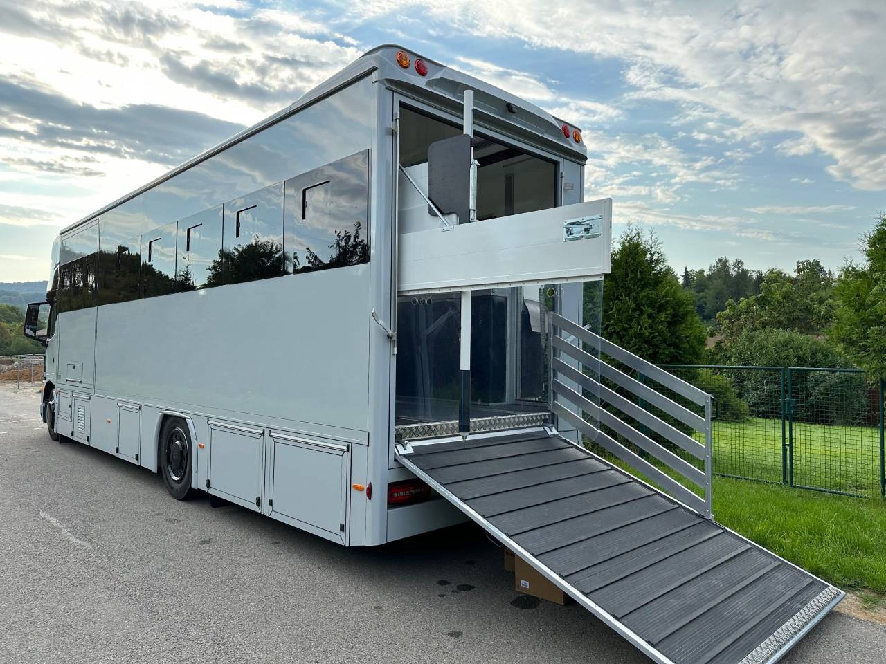 Zware paardenvrachtwagen (groot rijbewijs) Man MAN TGM 18.320 ANKA POP OUT 2026 Nieuw