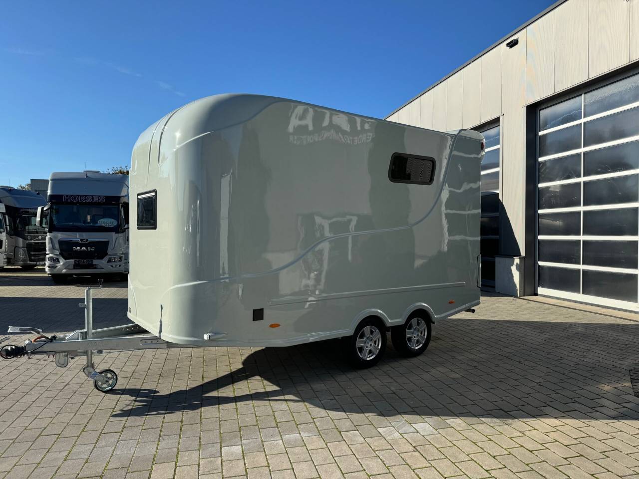 Paardentrailer Anka REMORQUE ANKA 1-3 CHEVAUX & GRAND HOME CAR 2026 Nieuw