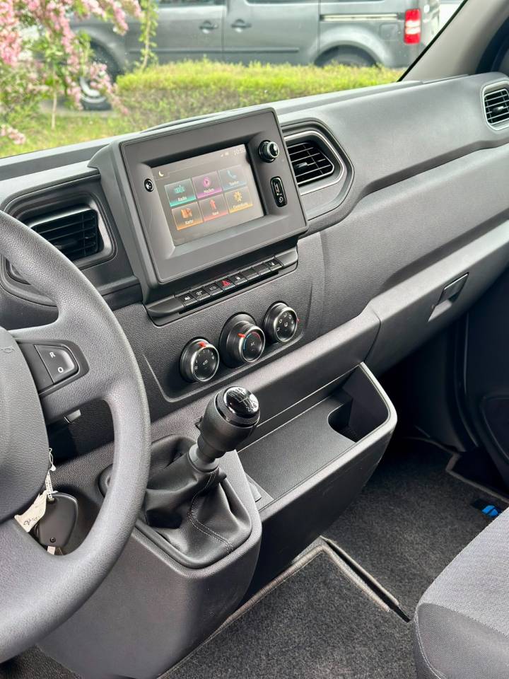 Kleine paardenvrachtwagen (B rijbewijs) Nissan NISSAN INTERSTAR DCI 165 MSG SUPERLIGHT PLUS 2026 Nieuw