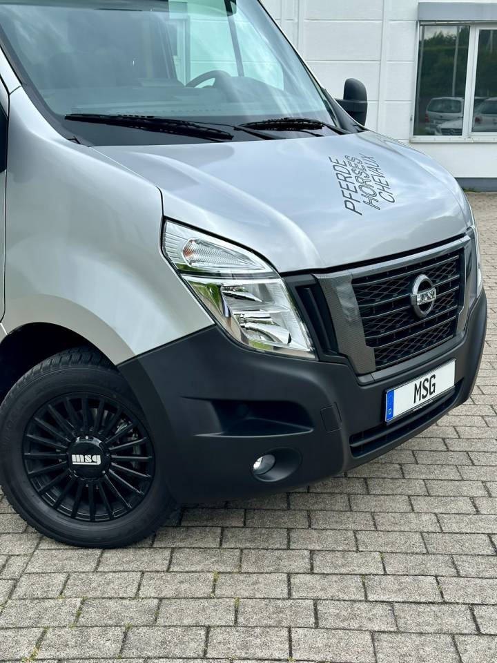 Kleine paardenvrachtwagen (B rijbewijs) Nissan NISSAN INTERSTAR DCI 165 MSG SUPERLIGHT PLUS 2026 Nieuw