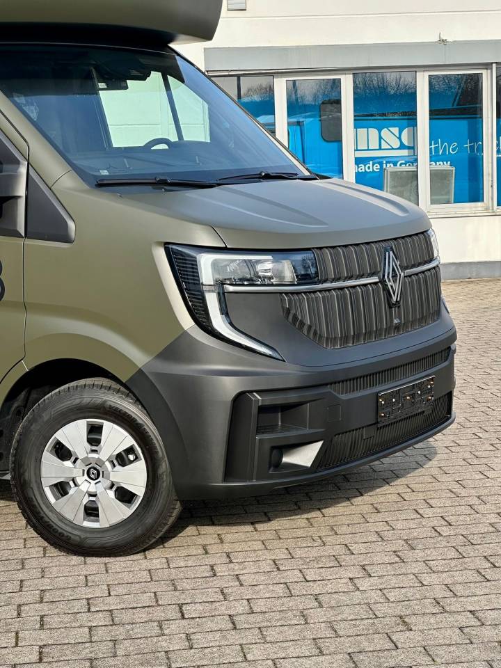 Kleine paardenvrachtwagen (B rijbewijs) Renault RENAULT MASTER 170 MSG STALLION LIGHT AUTOMATIQUE 2026 Nieuw