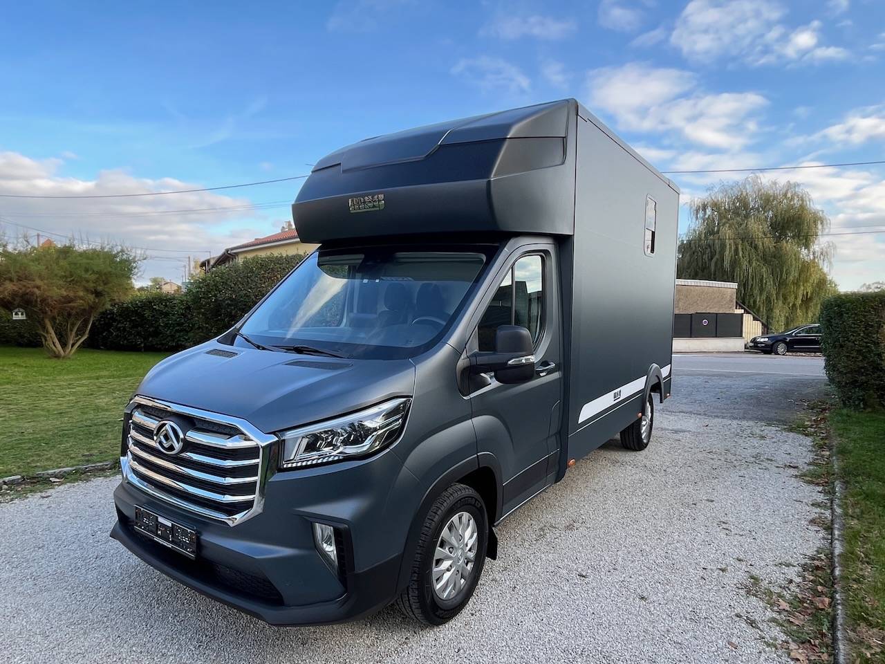 Kleine paardenvrachtwagen (B rijbewijs) Autre marque MAXUS DELIVER 9 LUXURY MSG STALLION LIGHT 2025 Tweedehands