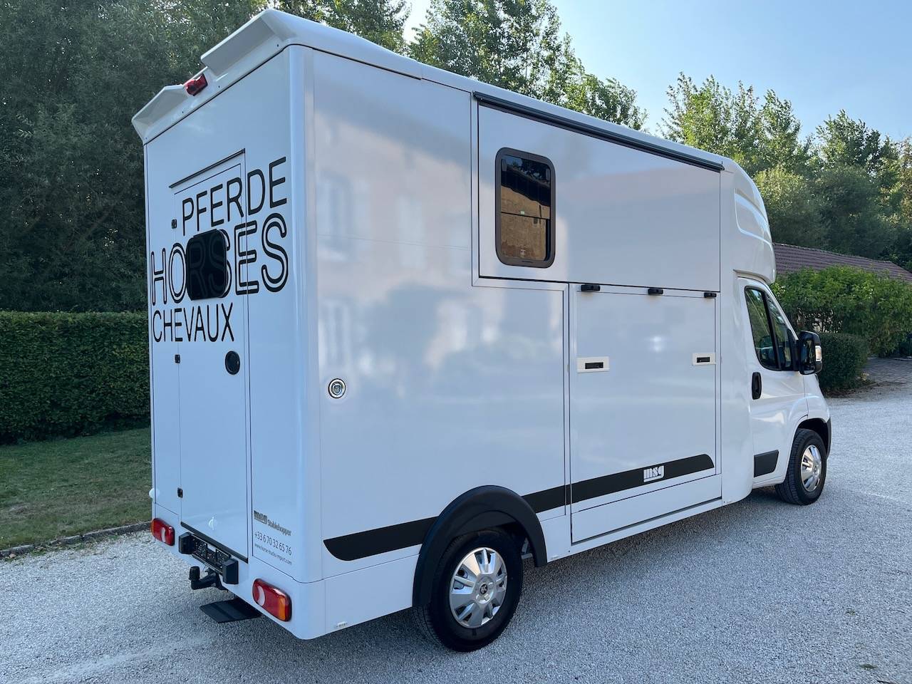 Kleine paardenvrachtwagen (B rijbewijs) Peugeot PEUGEOT BOXER BLUEHDI 165 MSG STALLION LIGHT 2025 Tweedehands